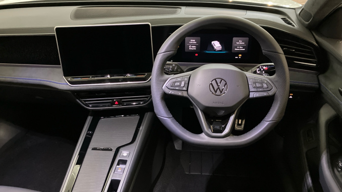 Volkswagen Passat 1.5 eTSI R-Line 5dr DSG Petrol Estate - Image 9